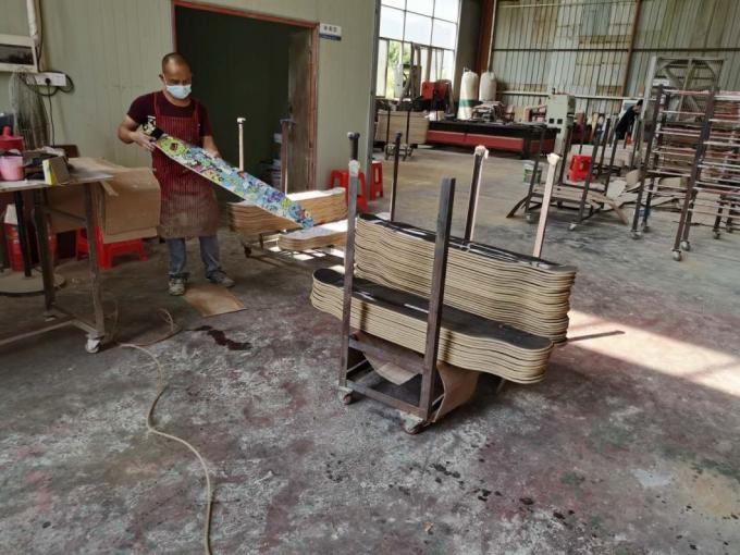 100% Canada Maple Custom Skateboards 8.25 * 32 inch nhỏ gọn 7