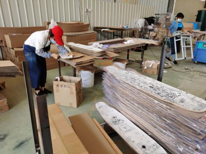 Giá rẻ tùy chỉnh hình dạng trống Skateboard Decks Canada Maple chuyên nghiệp 7