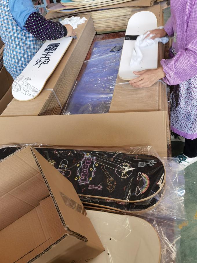 Tùy chỉnh bán buôn trắng Canada cứng Maple Skateboard 7