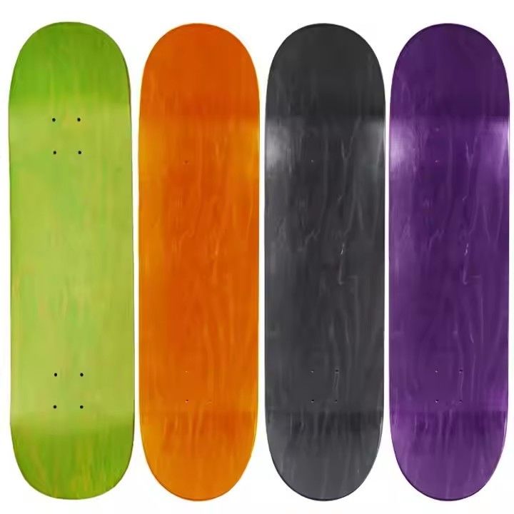 Màu trắng thanh lịch Seven Ply Skateboards gỗ thành phố Skateboards cho người trượt băng chuyên nghiệp